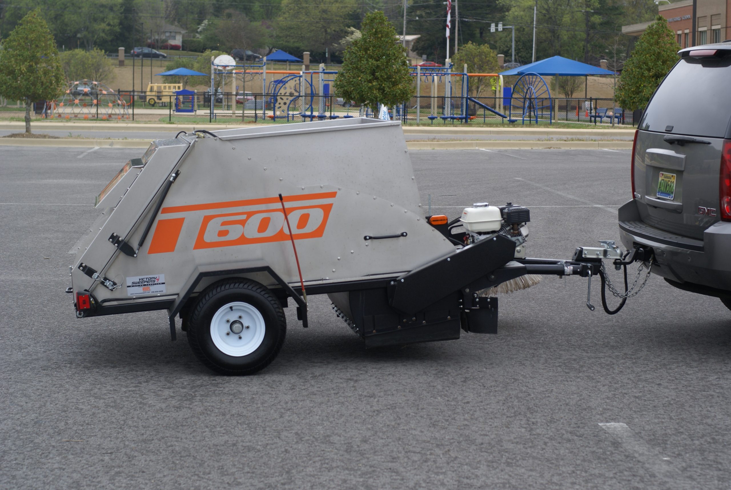 T600 Truck Mounted Parking Lot Sweepers