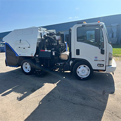 2012 SCHWARZE S350 mounted on Isuzu NPR HD Gas 